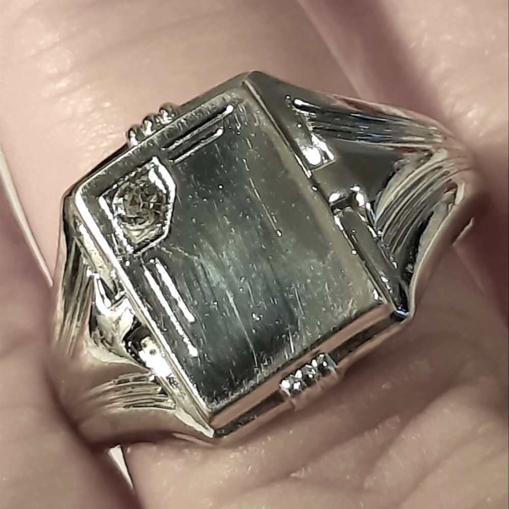 Sterling Silver Man Ring With One Diamond